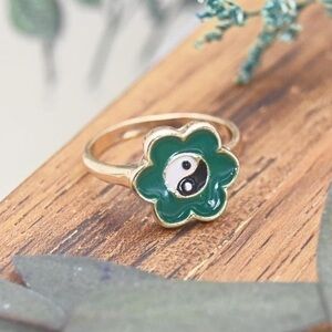 Yin Yang Flower Ring